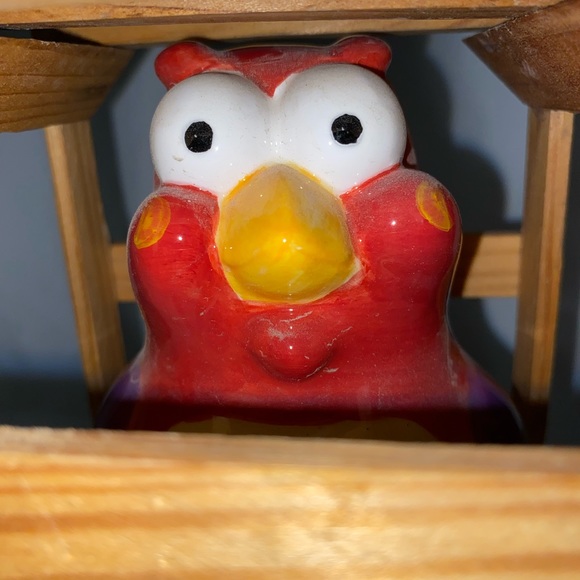 Moolah Muncher Chicken in Crate - Picture 5 of 6